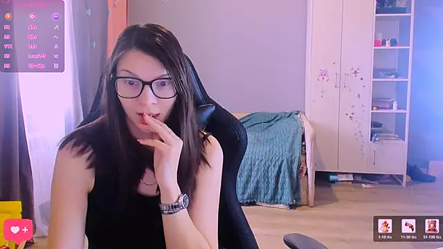 Snapshot of MollyLollipop chatting on 03/23/26, 02:37 MollyLollipop online show from 03/23/26, 02:37