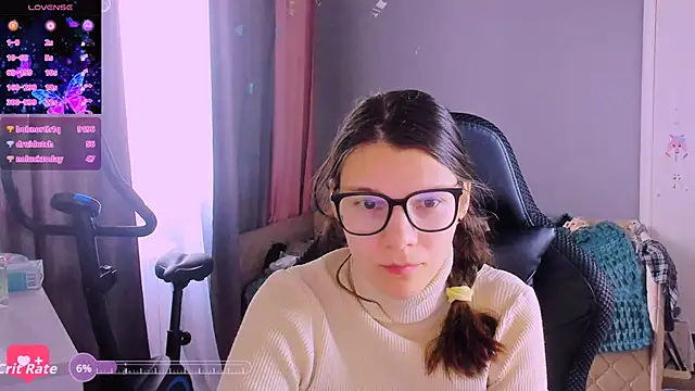 Snapshot of MollyLollipop chatting on 04/03/26, 02:42 MollyLollipop online show from 04/03/26, 02:42