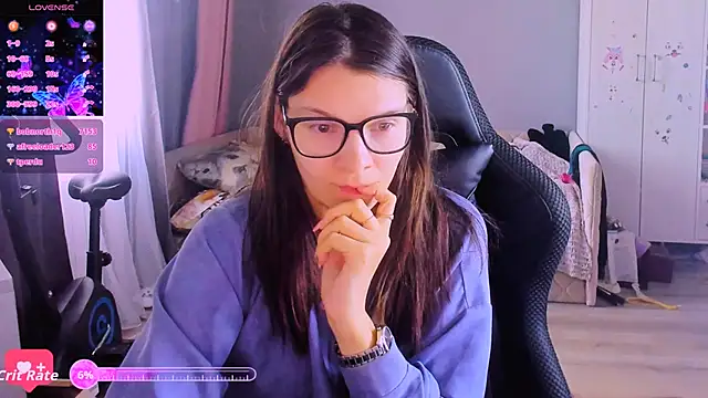 Snapshot of MollyLollipop chatting on 04/09/26, 02:11 MollyLollipop online show from 04/09/26, 02:11