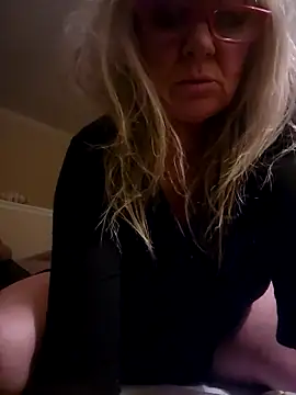 Snapshot of IMS_BHAVEN chatting on 11/17/25, 11:16 IMS BHAVEN online show from 11/17/25, 11:16