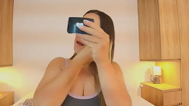 Isabella Harley online show from 09/16/25, 01:23