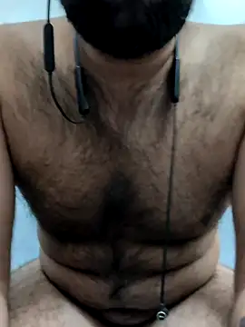 Snapshot of desicockandball chatting on 10/13/25, 07:25 desicockandball online show from 10/13/25, 07:25