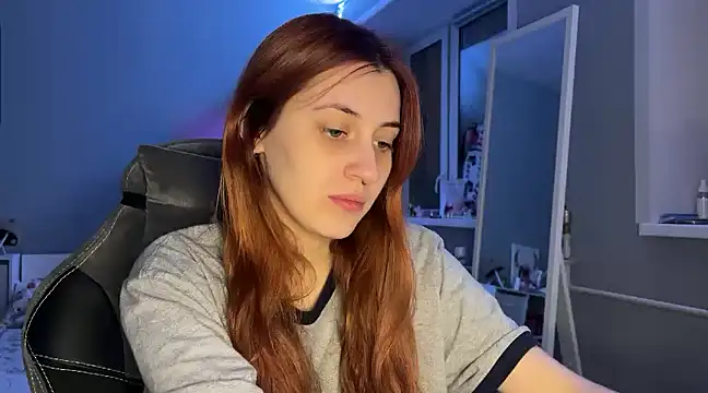 Uniarten online show from 01/21/25, 05:41