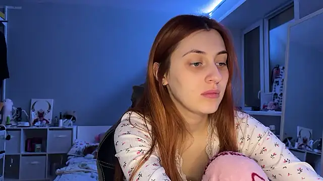 Uniarten online show from 01/26/25, 07:20