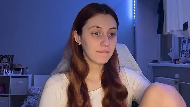 Uniarten online show from 11/04/25, 06:18