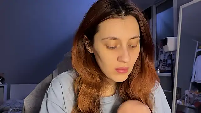 Uniarten online show from 12/20/25, 06:04