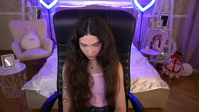 BabyFlowerr online show from 03/12/25, 11:01