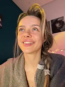 Kylie Desire online show from 11/28/25, 02:58