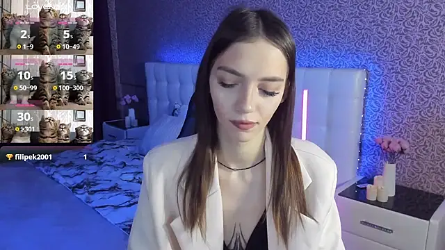 SophieCatty online show from 01/30/25, 06:24