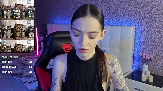 SophieCatty online show from 02/04/25, 09:38