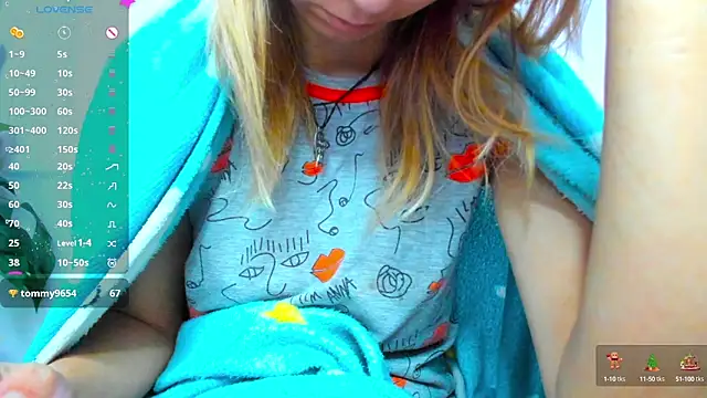 Snapshot of Bell_a_mi_ chatting on 02/08/25, 07:59 Bell a mi online show from 02/08/25, 07:59