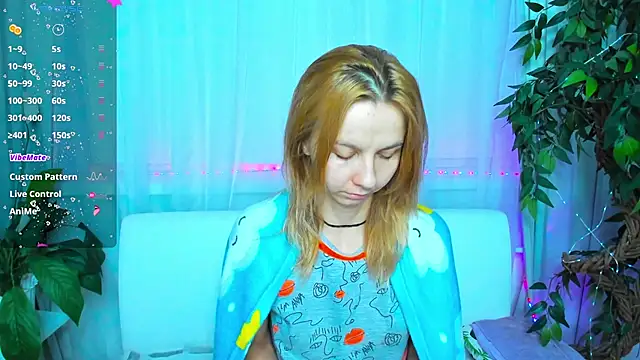 Snapshot of Bell_a_mi_ chatting on 02/10/25, 02:08 Bell a mi online show from 02/10/25, 02:08