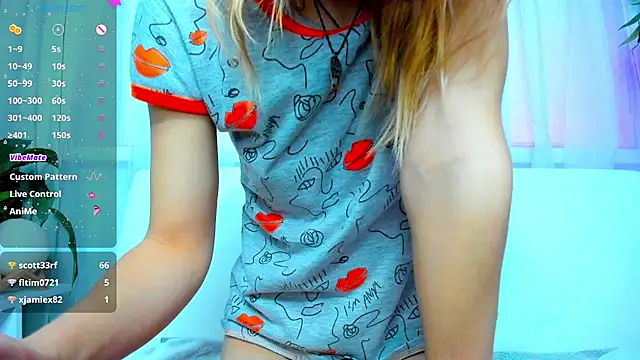 Snapshot of Bell_a_mi_ chatting on 02/11/25, 05:26 Bell a mi online show from 02/11/25, 05:26