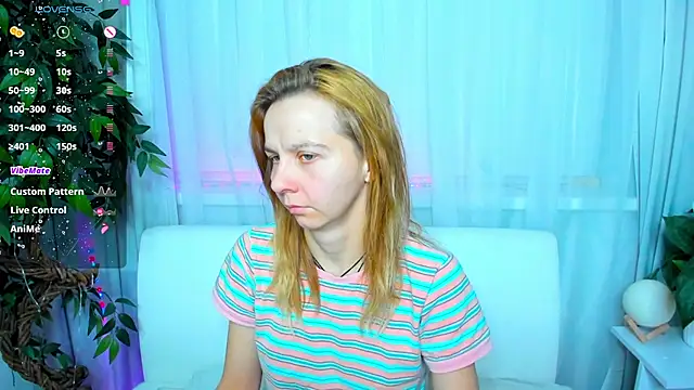 Snapshot of Bell_a_mi_ chatting on 02/24/25, 02:08 Bell a mi online show from 02/24/25, 02:08