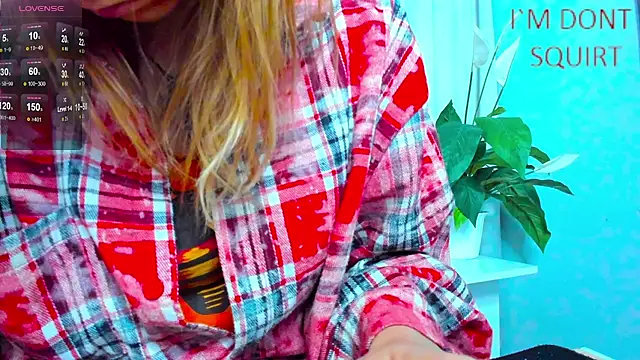 Snapshot of Bell_a_mi_ chatting on 03/04/25, 08:24 Bell a mi online show from 03/04/25, 08:24