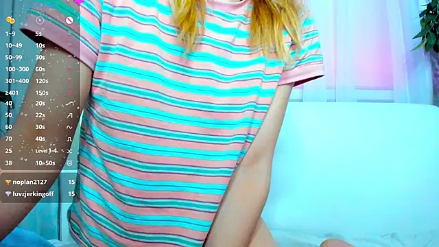 Snapshot of Bell_a_mi_ chatting on 03/12/25, 06:18 Bell a mi online show from 03/12/25, 06:18