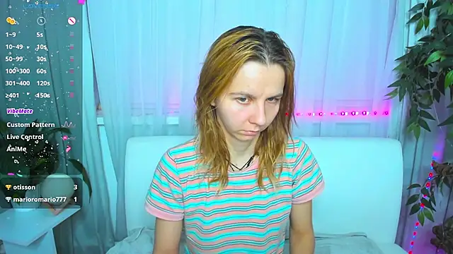 Snapshot of Bell_a_mi_ chatting on 03/13/25, 03:11 Bell a mi online show from 03/13/25, 03:11