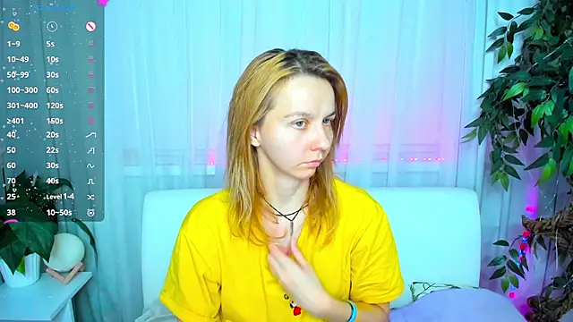 Snapshot of Bell_a_mi_ chatting on 03/15/25, 03:18 Bell a mi online show from 03/15/25, 03:18