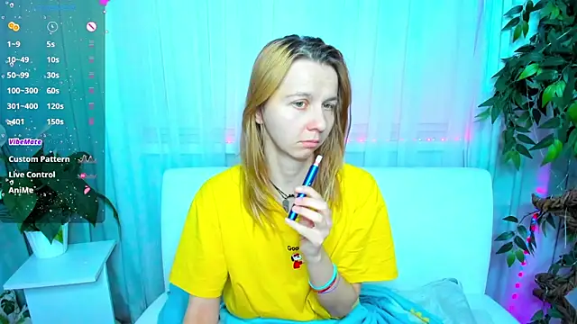 Snapshot of Bell_a_mi_ chatting on 03/18/25, 03:53 Bell a mi online show from 03/18/25, 03:53