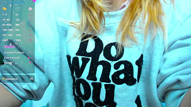 Snapshot of Bell_a_mi_ chatting on 03/18/25, 10:03 Bell a mi online show from 03/18/25, 10:03