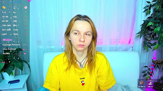 Snapshot of Bell_a_mi_ chatting on 03/20/25, 02:40 Bell a mi online show from 03/20/25, 02:40