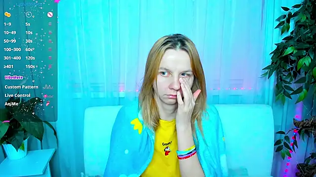 Snapshot of Bell_a_mi_ chatting on 03/21/25, 02:50 Bell a mi online show from 03/21/25, 02:50