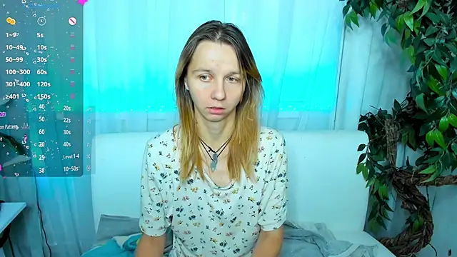 Snapshot of Bell_a_mi_ chatting on 09/14/25, 05:39 Bell a mi online show from 09/14/25, 05:39