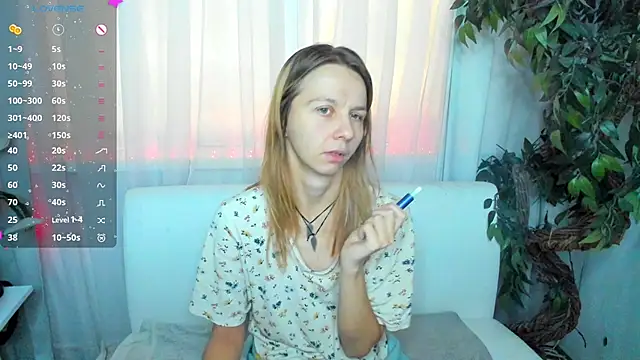 Snapshot of Bell_a_mi_ chatting on 09/19/25, 05:53 Bell a mi online show from 09/19/25, 05:53