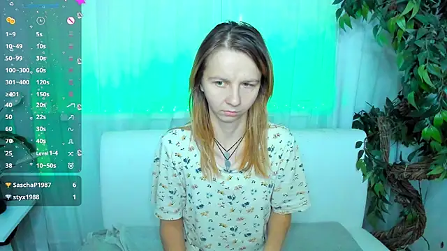 Snapshot of Bell_a_mi_ chatting on 09/20/25, 06:14 Bell a mi online show from 09/20/25, 06:14