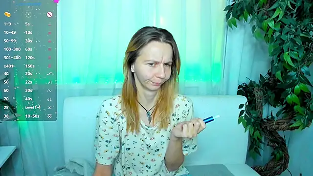 Snapshot of Bell_a_mi_ chatting on 09/21/25, 05:53 Bell a mi online show from 09/21/25, 05:53