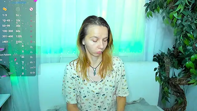 Snapshot of Bell_a_mi_ chatting on 09/22/25, 05:53 Bell a mi online show from 09/22/25, 05:53