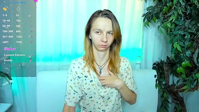 Snapshot of Bell_a_mi_ chatting on 09/24/25, 06:06 Bell a mi online show from 09/24/25, 06:06