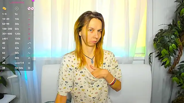 Snapshot of Bell_a_mi_ chatting on 09/29/25, 07:35 Bell a mi online show from 09/29/25, 07:35