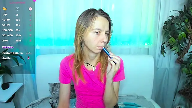 Snapshot of Bell_a_mi_ chatting on 10/06/25, 08:23 Bell a mi online show from 10/06/25, 08:23