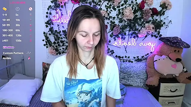 Snapshot of Bell_a_mi_ chatting on 11/29/25, 11:13 Bell a mi online show from 11/29/25, 11:13