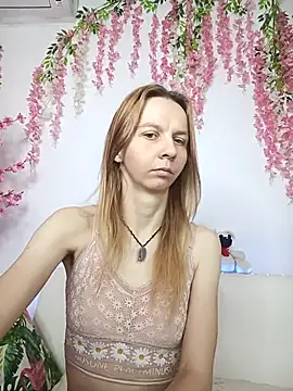 Snapshot of Bell_a_mi_ chatting on 07/10/26, 11:24 Bell a mi online show from 07/10/26, 11:24