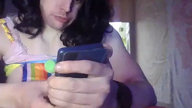 Snapshot of slankecrosdresser chatting on 02/06/25, 02:48 slankecrosdresser online show from 02/06/25, 02:48