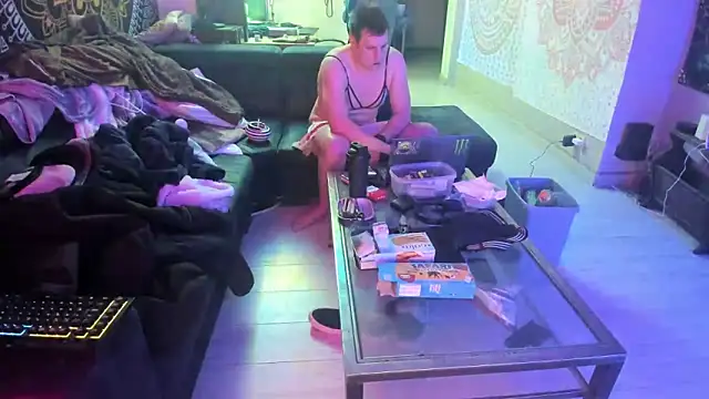 Snapshot of slankecrosdresser chatting on 02/16/25, 09:48 slankecrosdresser online show from 02/16/25, 09:48