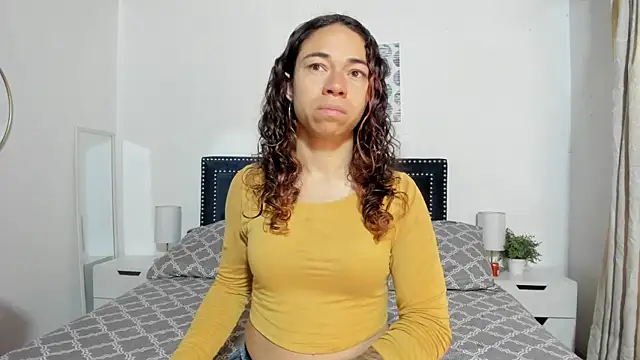 Snapshot of ZulyMichels chatting on 06/09/26, 12:39 ZulyMichels online show from 06/09/26, 12:39