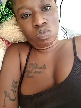 Snapshot of Shcooks chatting on 09/29/25, 02:00 Shcooks online show from 09/29/25, 02:00