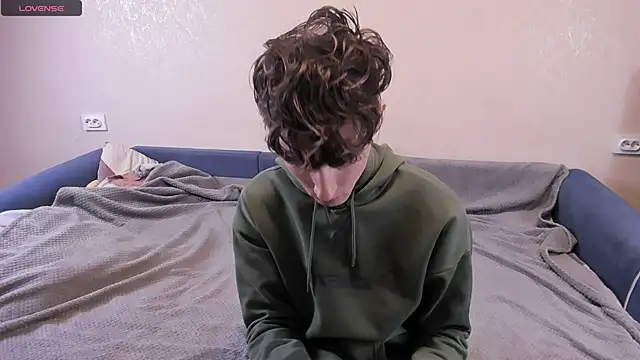 Snapshot of James_Mills chatting on 02/26/25, 08:33 James Mills online show from 02/26/25, 08:33