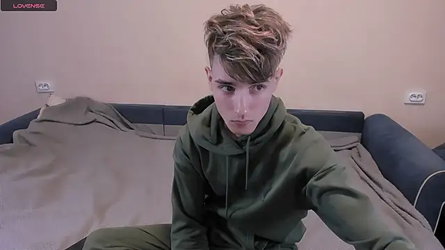 Snapshot of James_Mills chatting on 03/05/25, 07:27 James Mills online show from 03/05/25, 07:27