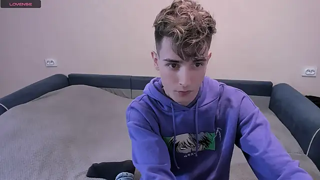 Snapshot of James_Mills chatting on 03/13/25, 06:01 James Mills online show from 03/13/25, 06:01