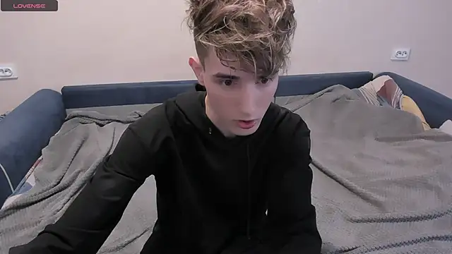 Snapshot of James_Mills chatting on 03/14/25, 07:55 James Mills online show from 03/14/25, 07:55