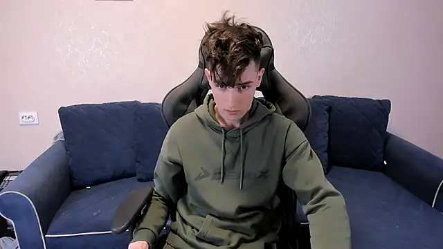 Snapshot of James_Mills chatting on 10/24/25, 06:37 James Mills online show from 10/24/25, 06:37