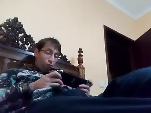 White rabbit  online show from 12/16/24, 08:48