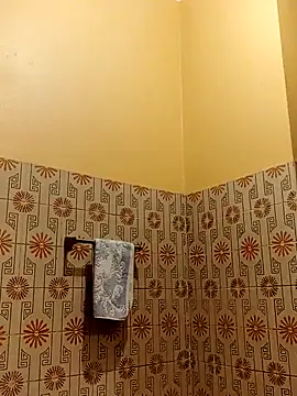 White rabbit  online show from 02/05/25, 08:35