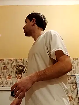 White rabbit  online show from 02/20/25, 08:47