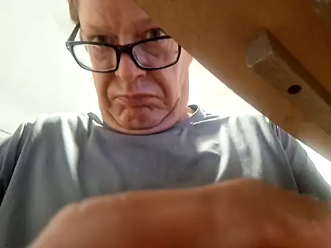 Razorhoof767 online show from 10/02/25, 08:10