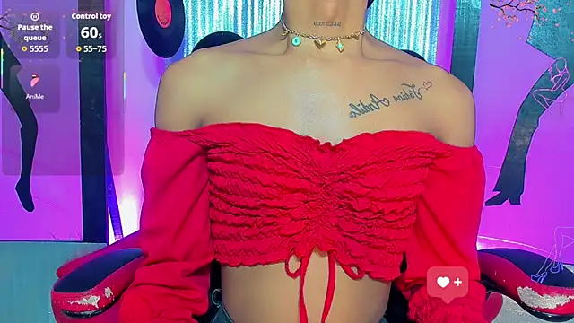 nickyminach  online show from 04/07/26, 07:25